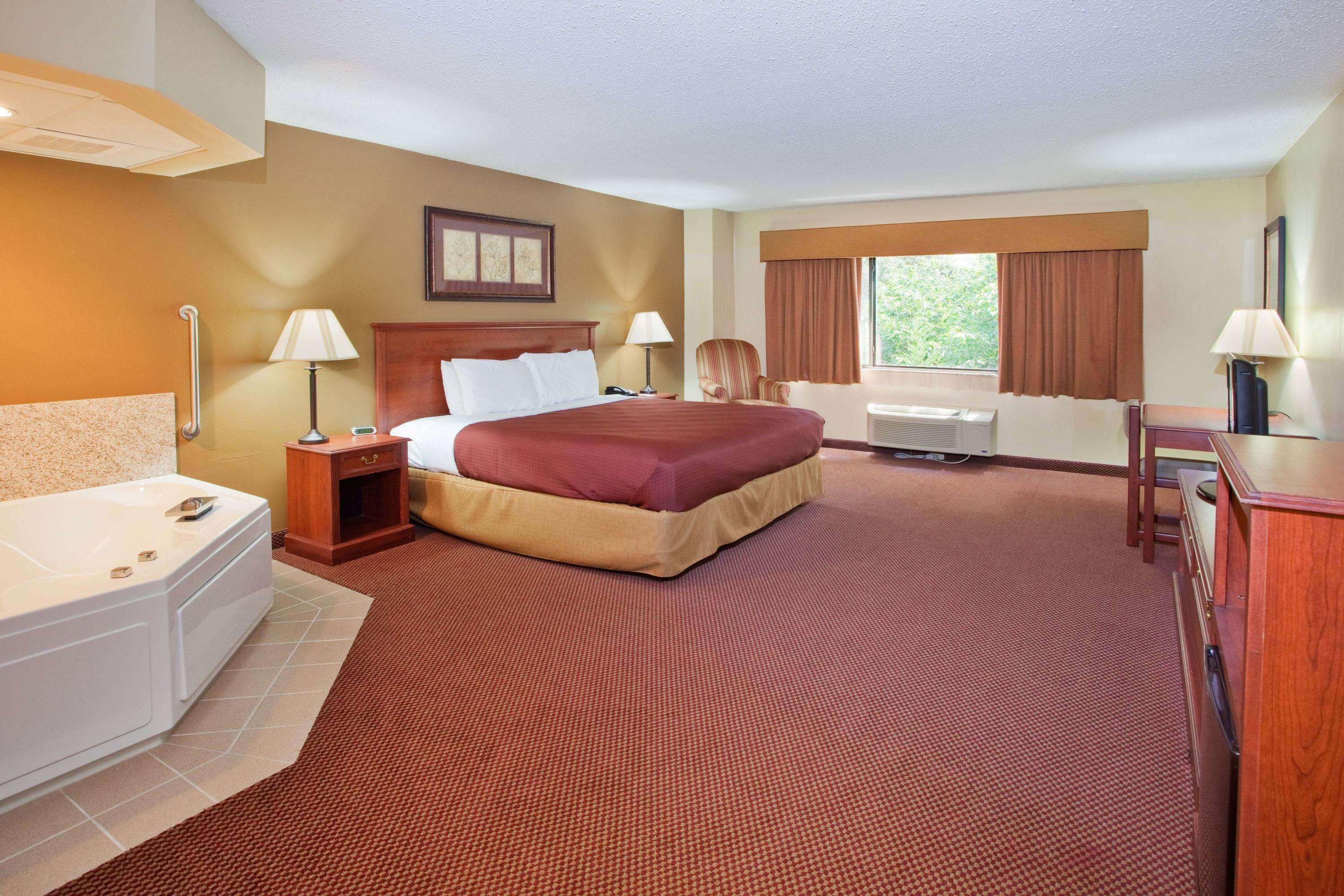 Americinn By Wyndham Boiling Springs Near Gardner Webb U Экстерьер фото