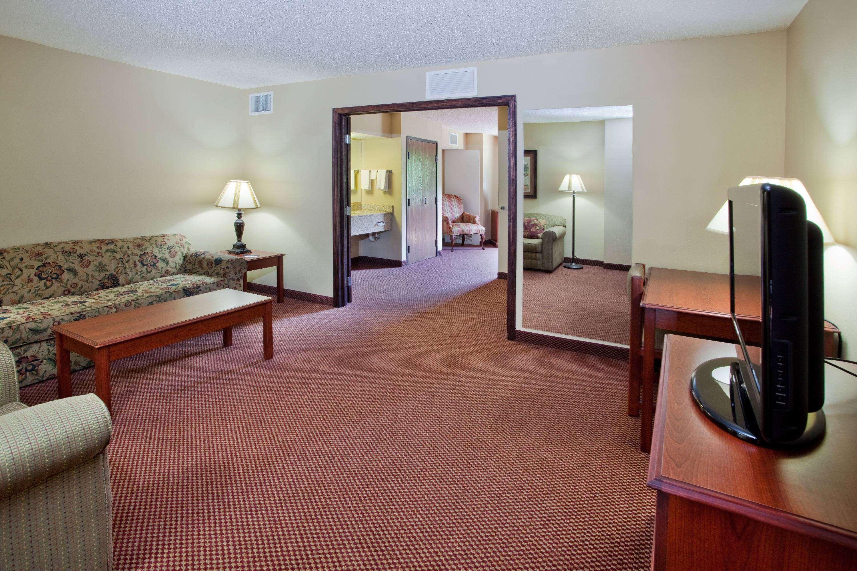 Americinn By Wyndham Boiling Springs Near Gardner Webb U Экстерьер фото
